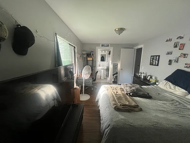 179 Heath St #2 — Photo 13