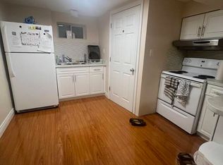 585 Mohawk Rd E #2, Hamilton, ON L8V2J8