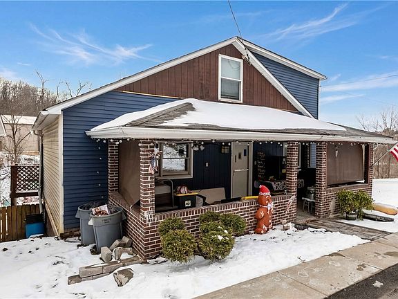 3rd image of 1223 Laurel Hill Rd