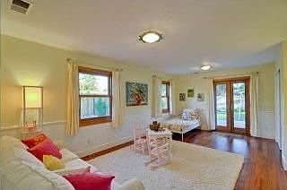3rd image of 768 Coastland Dr