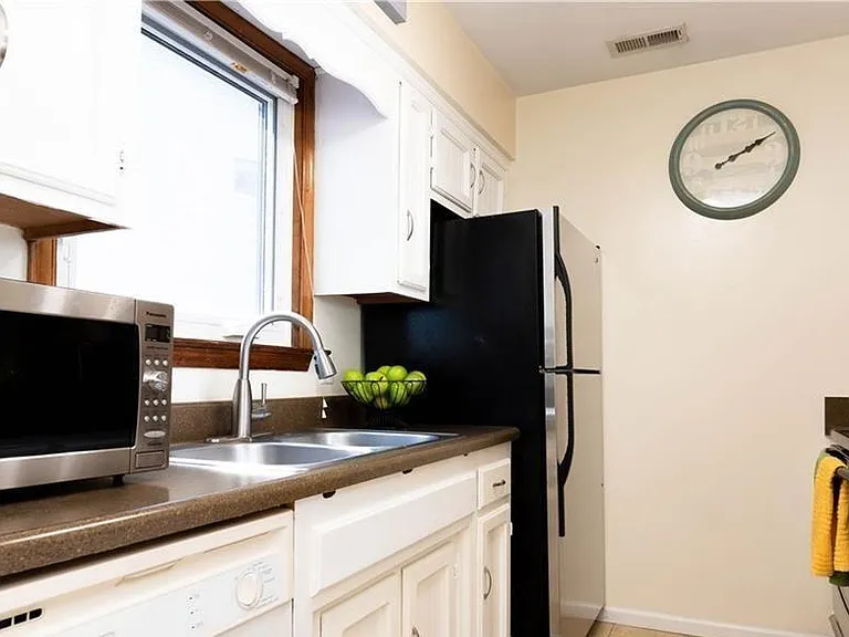 910 Ocean View Ave #26 — Photo 13