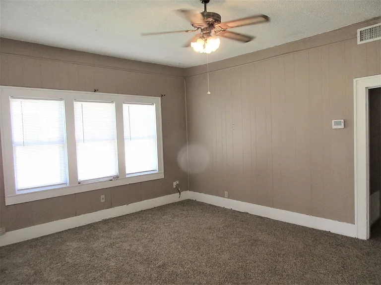 620 N Bradley St — Photo 3