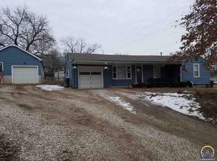 6624 NW Elmont Rd, Topeka, KS 66618