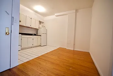 Rented by Nolita Group