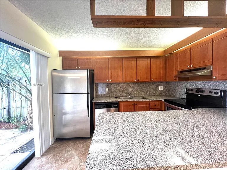 246 Woodland Rd #246 — Photo 8