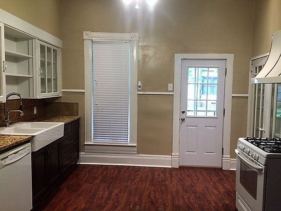 4th image of 2410 Olive St