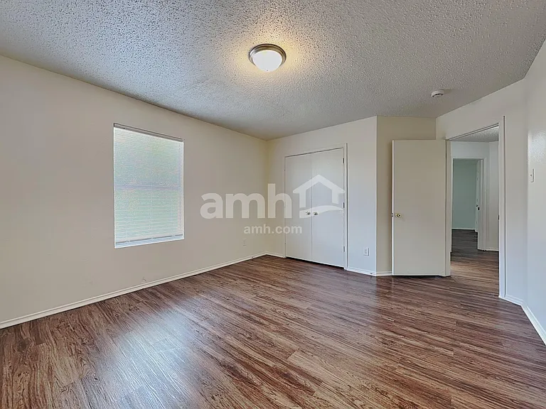 4301 Meadowknoll Dr — Photo 20