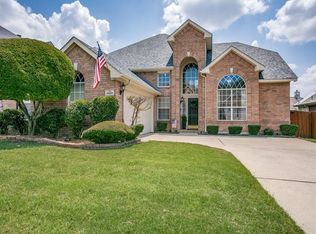5528 Dunn Hill Dr, Fort Worth, TX 76137