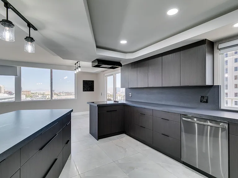 205 E Harmon Ave #1012 — Photo 27
