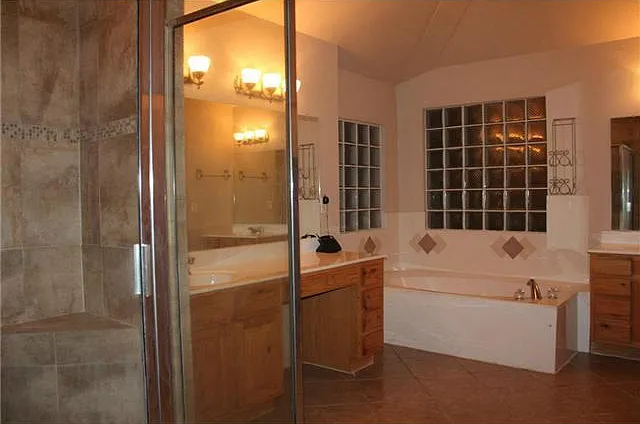 443 Emerald Shore Ln — Photo 15