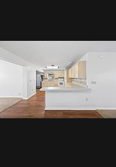 1454 Rosemary Dr — Photo 7