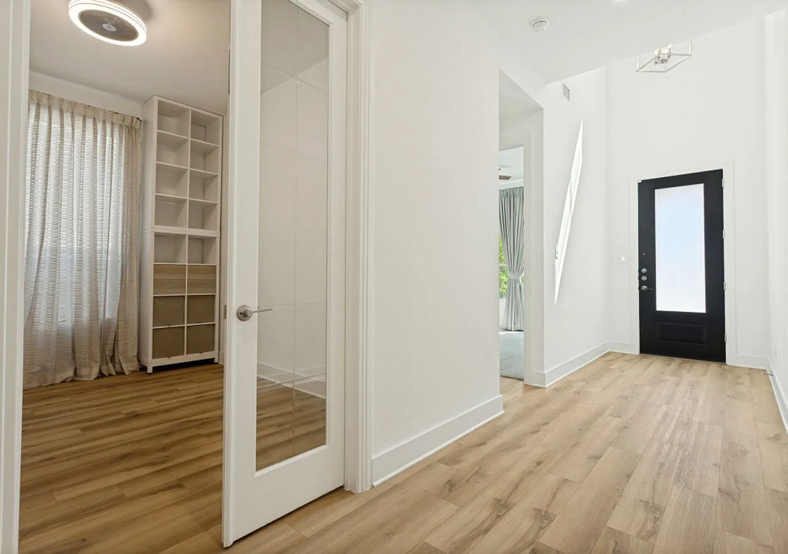 Available now ready for immediate move in — Photo 3