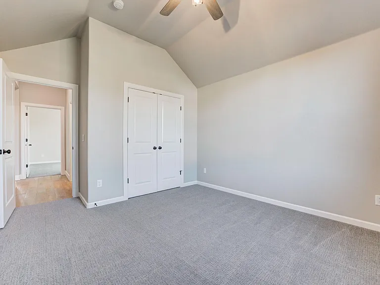 1811 Hollow Crest Ct — Photo 36