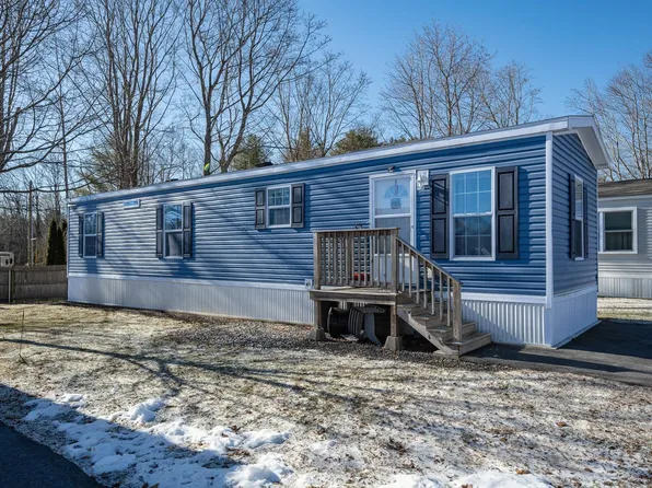 15 Seabreeze Drive, North Hampton, NH 03862