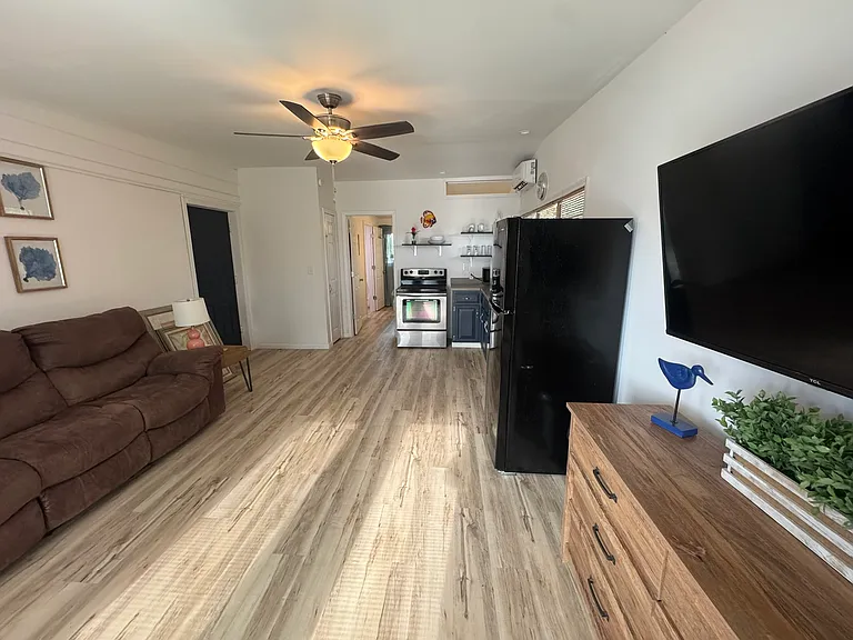 7001 Yellow Bluff Rd #B — Photo 4