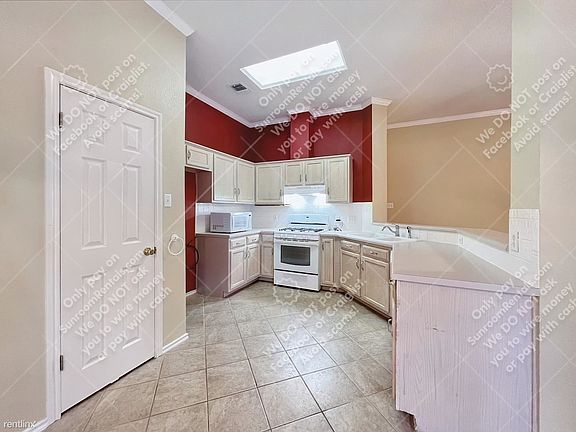 3rd image of 1406 Idaho Falls Cv