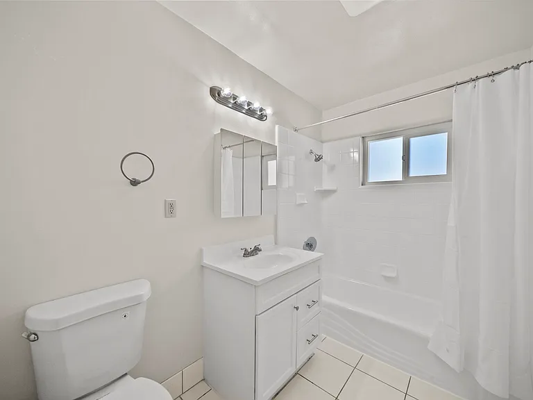 231 Justin Ave #3 — Photo 9