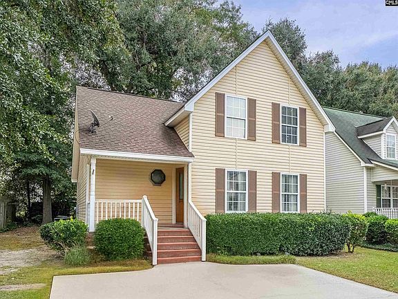 2nd image of 226 Montclaire Cir