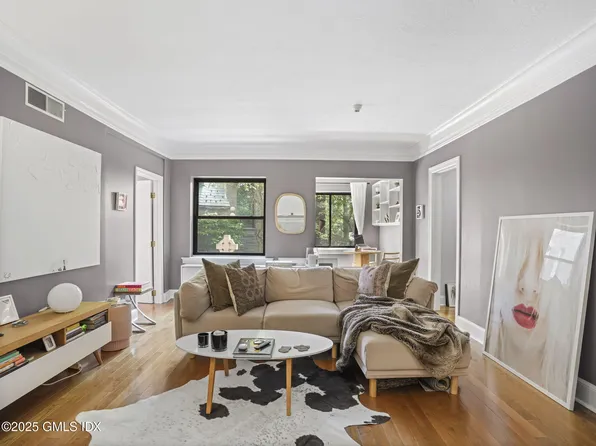 4 Lafayette Ct APT 1C, Greenwich, CT 06830