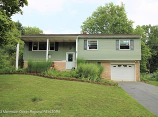 7 Zimm Ln, Jackson, NJ 08527