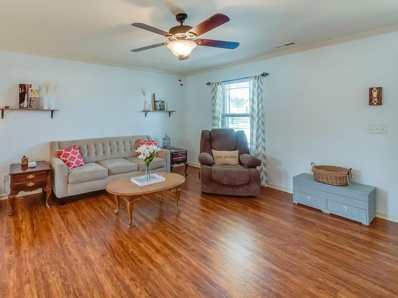 4th image of 45 Mallard Ln