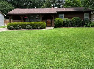 732 Winters St, River Oaks, TX 76114