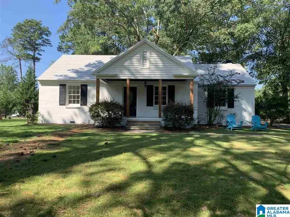 120 Parkway Dr, Trussville, AL 35173