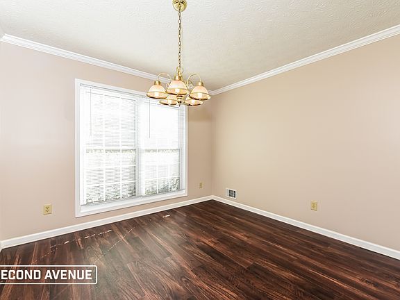 4th image of 619 Hardwood Ln
