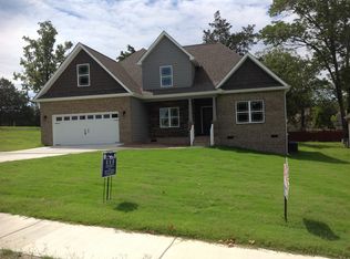 8792 Walnut Leaf Dr, Ooltewah, TN 37363