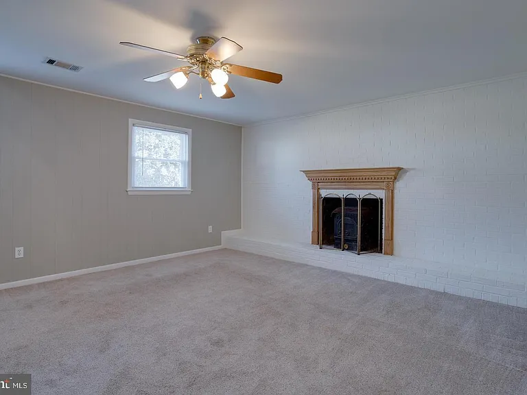 7117 Hadlow Ct — Photo 27