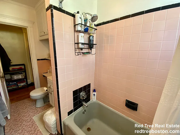 5 Braemore Rd — Photo 10
