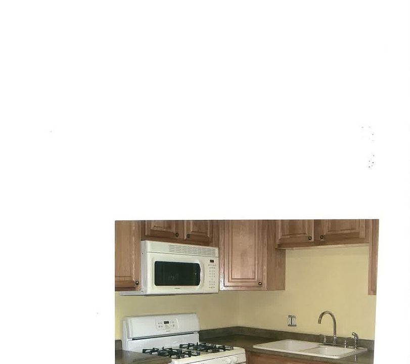 2nd image of 347 N Wabash Ave