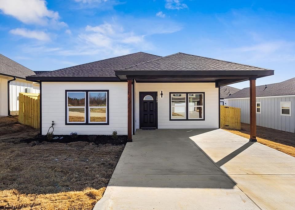1st image of 303 Paschall Blvd