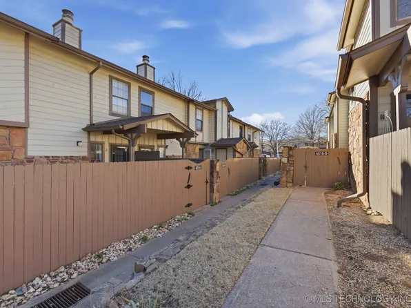 6514 S Memorial Dr APT J, Tulsa, OK 74133