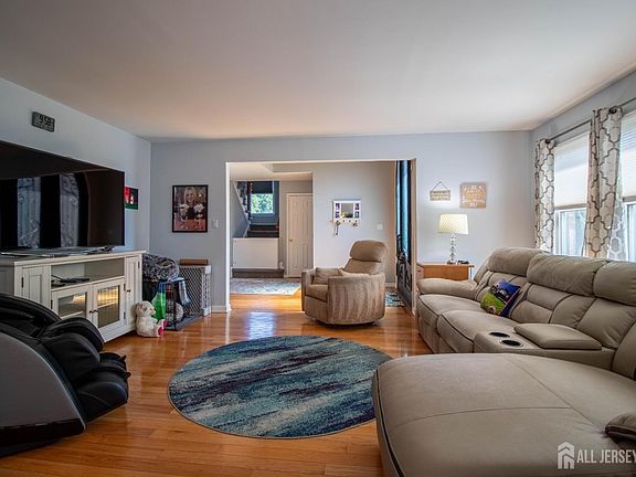 3rd image of 30 Brandon Ave