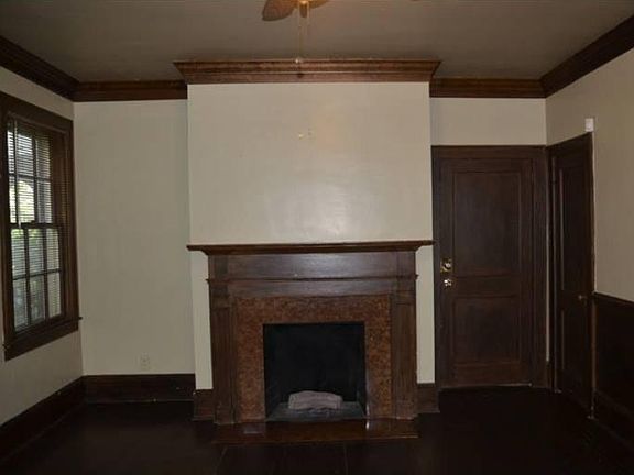Living room 2
