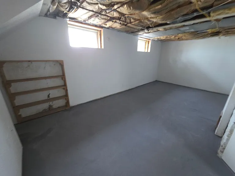 1128 W State St — Photo 21