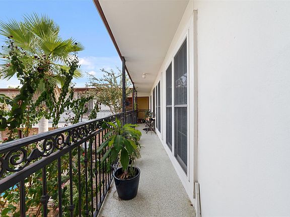 5th image of 1909 Brun St APT 17