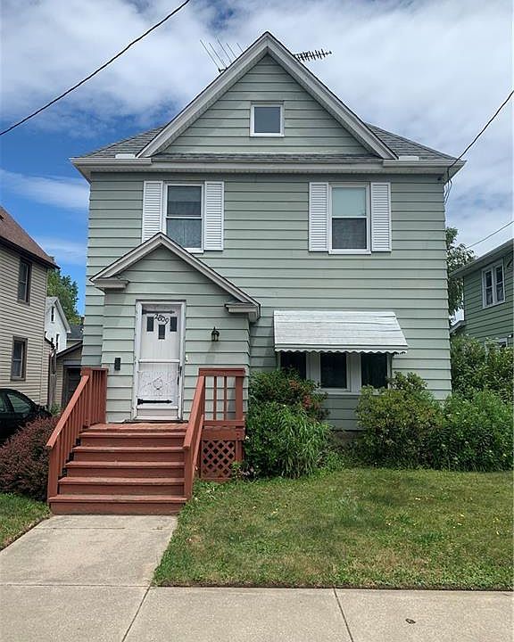 1st image of 2809 Plum St