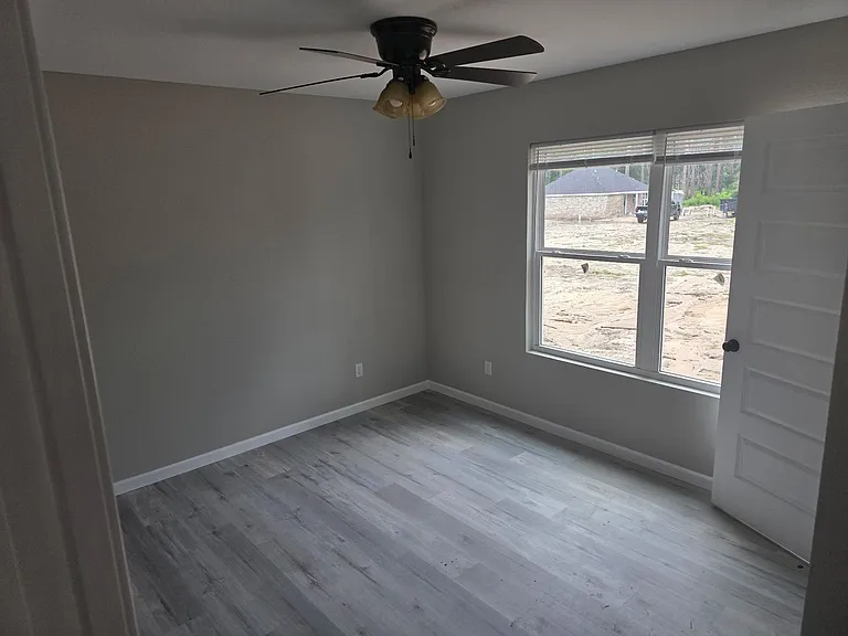 111 Holly Hill Dr — Photo 7