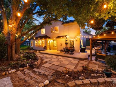 8155 W Burntree Ct, Boise, ID, 83704