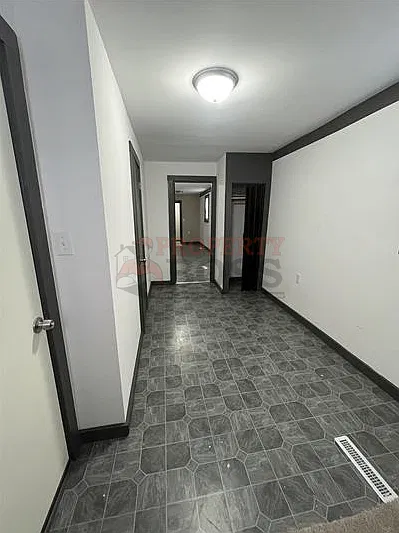 15 Rimbach St. Left - 1 — Photo 2