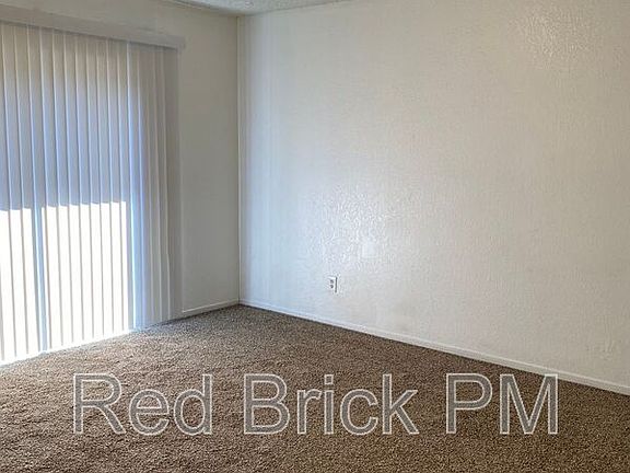 5th image of 133 Kings Ave