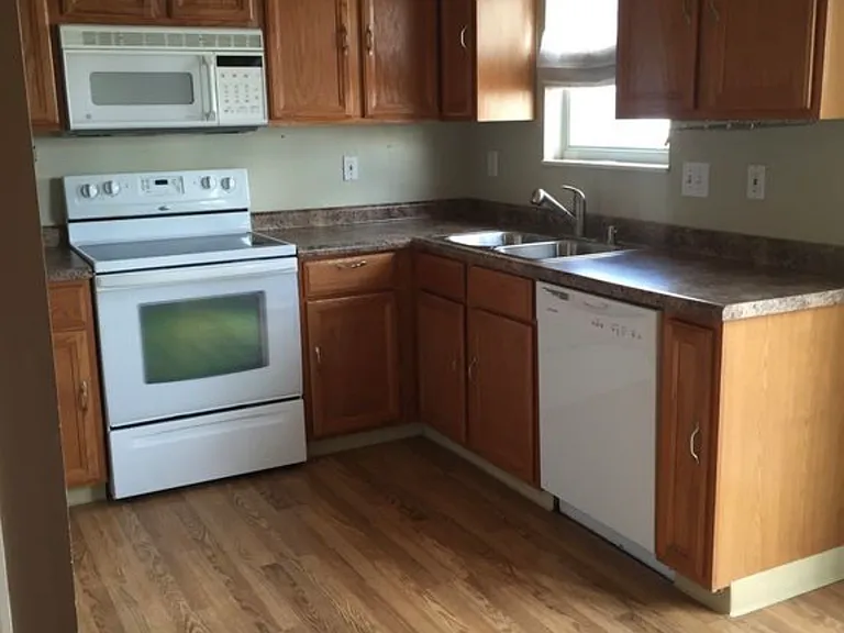 8197 Charlotte Way Ave — Photo 15