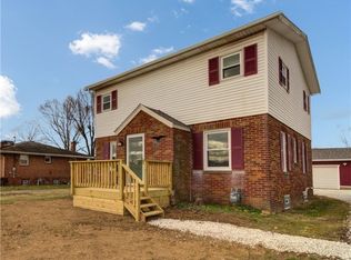 753 Robertsville Rd, Malvern, OH 44644