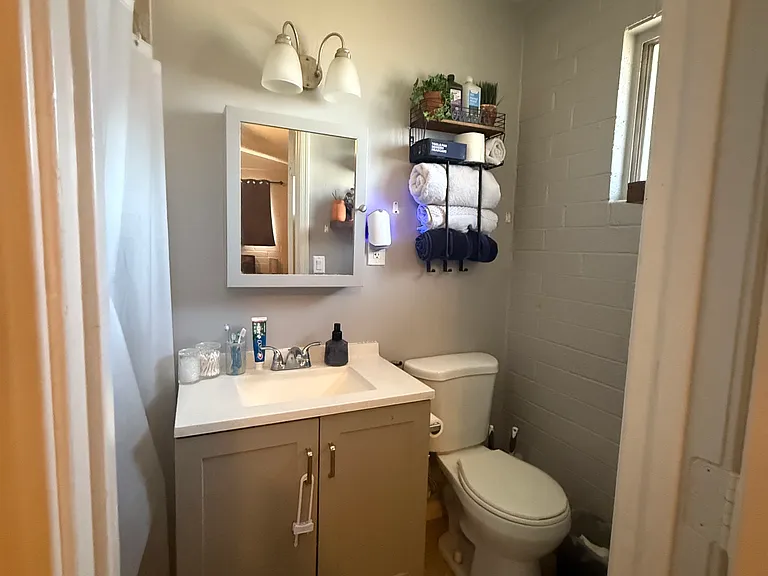 3507 W Orchid Ln — Photo 8