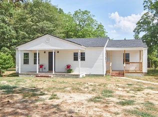 5689 Godwin Lake Rd, Benson, NC 27504