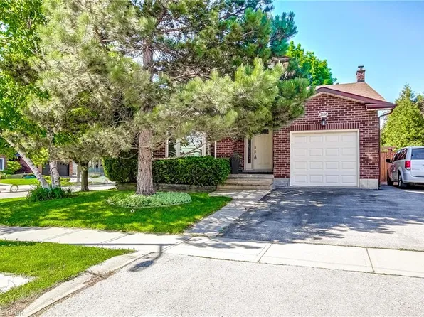2130 Cleaver Ave, Burlington, ON L7M 3R1