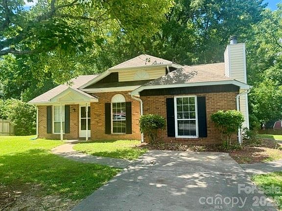 4th image of 8029 Glencannon Dr