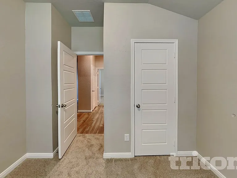 13542 Paxton Blvd — Photo 9